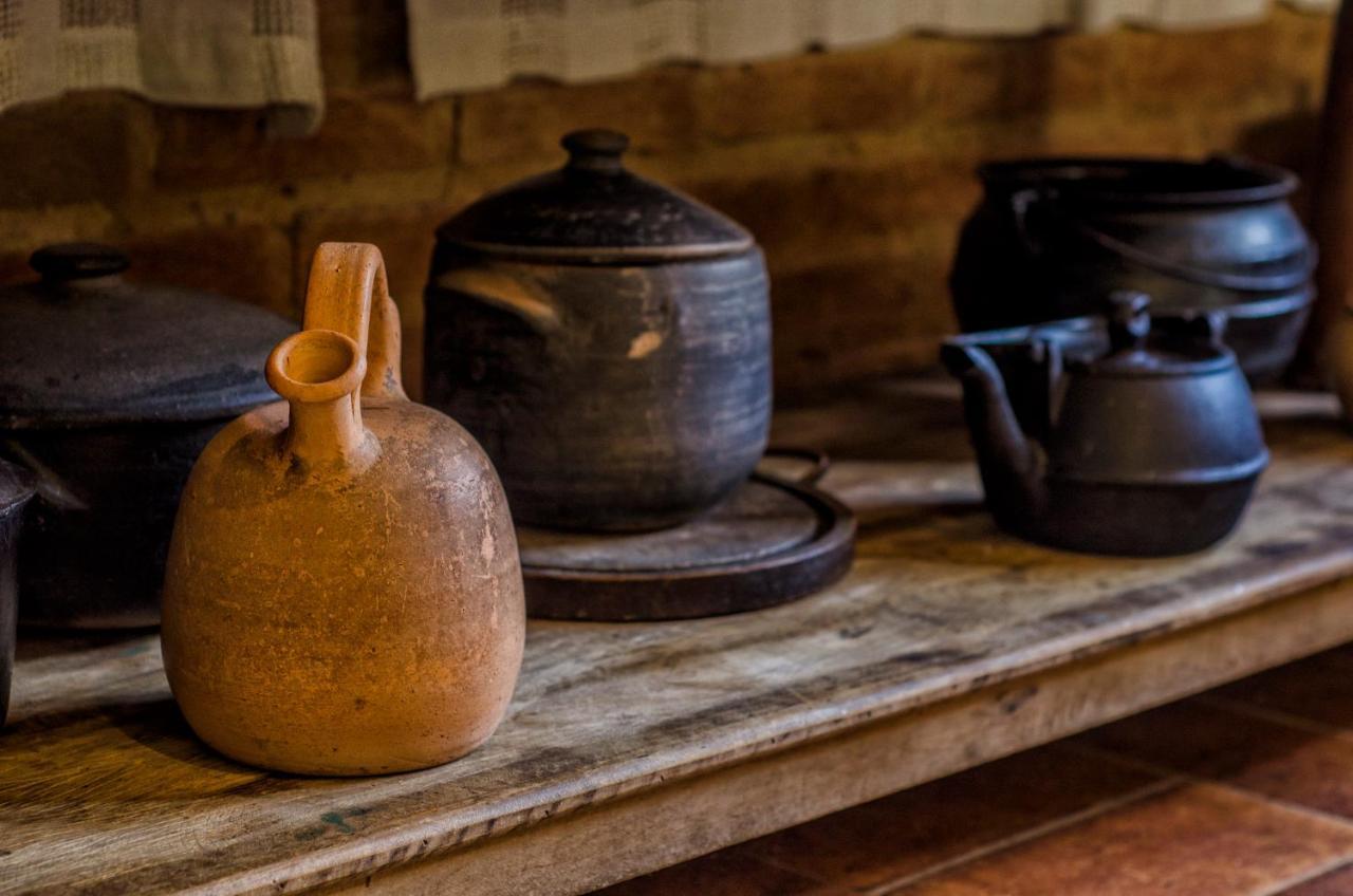 Pousada - Casa De Barro ซานโต อังตัวนิโอ โด ปิงญัล ภายนอก รูปภาพ